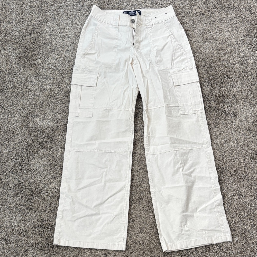 Hollister high-rise vintage baggy cream cargo pants